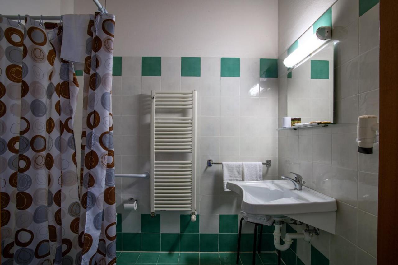 Hotel Caneo Fossalon Buitenkant foto