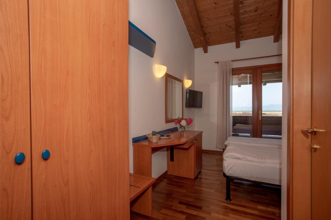 Hotel Caneo Fossalon Buitenkant foto